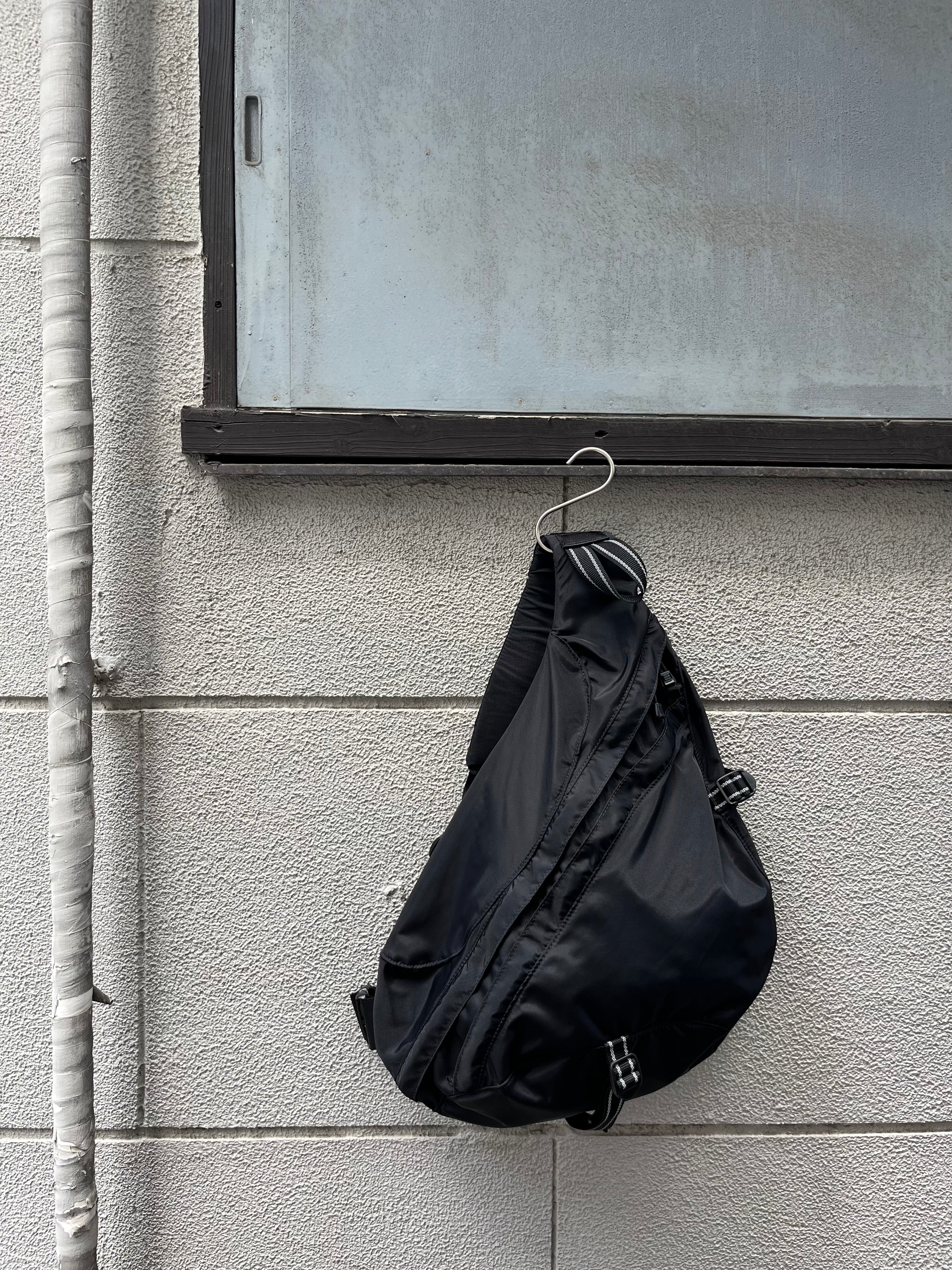 building bloock シリンダー スリング バッグ Building Block | Cylinder Sling