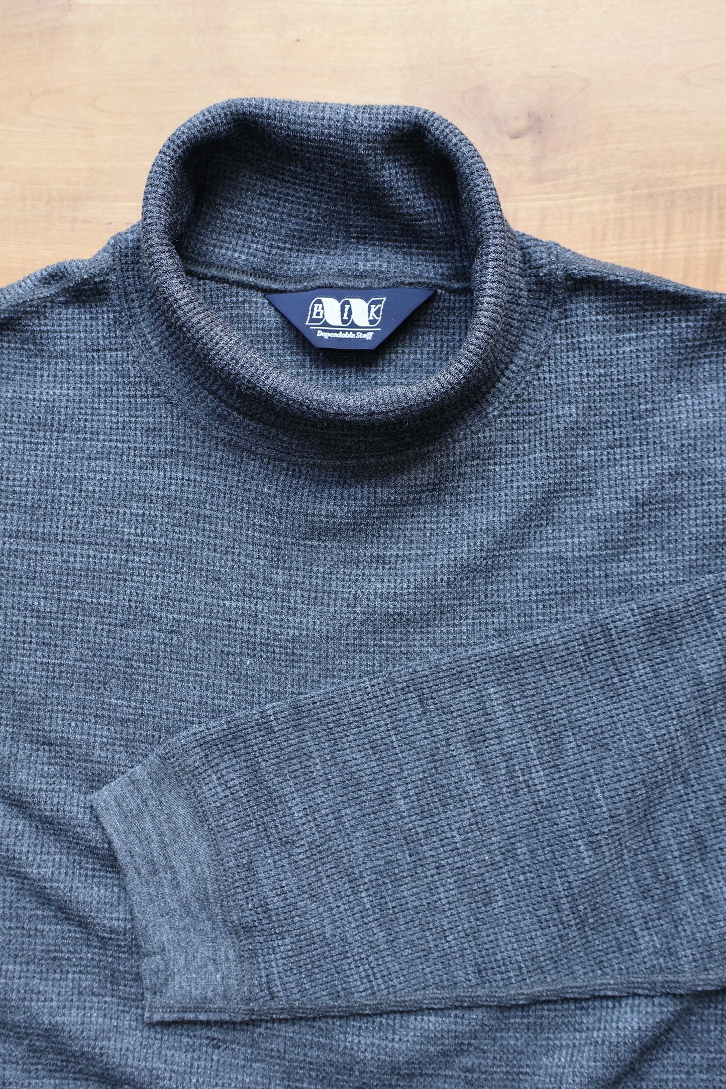 [ BLINK ] MERINO-WAFFLE TURTLE NECK TEE