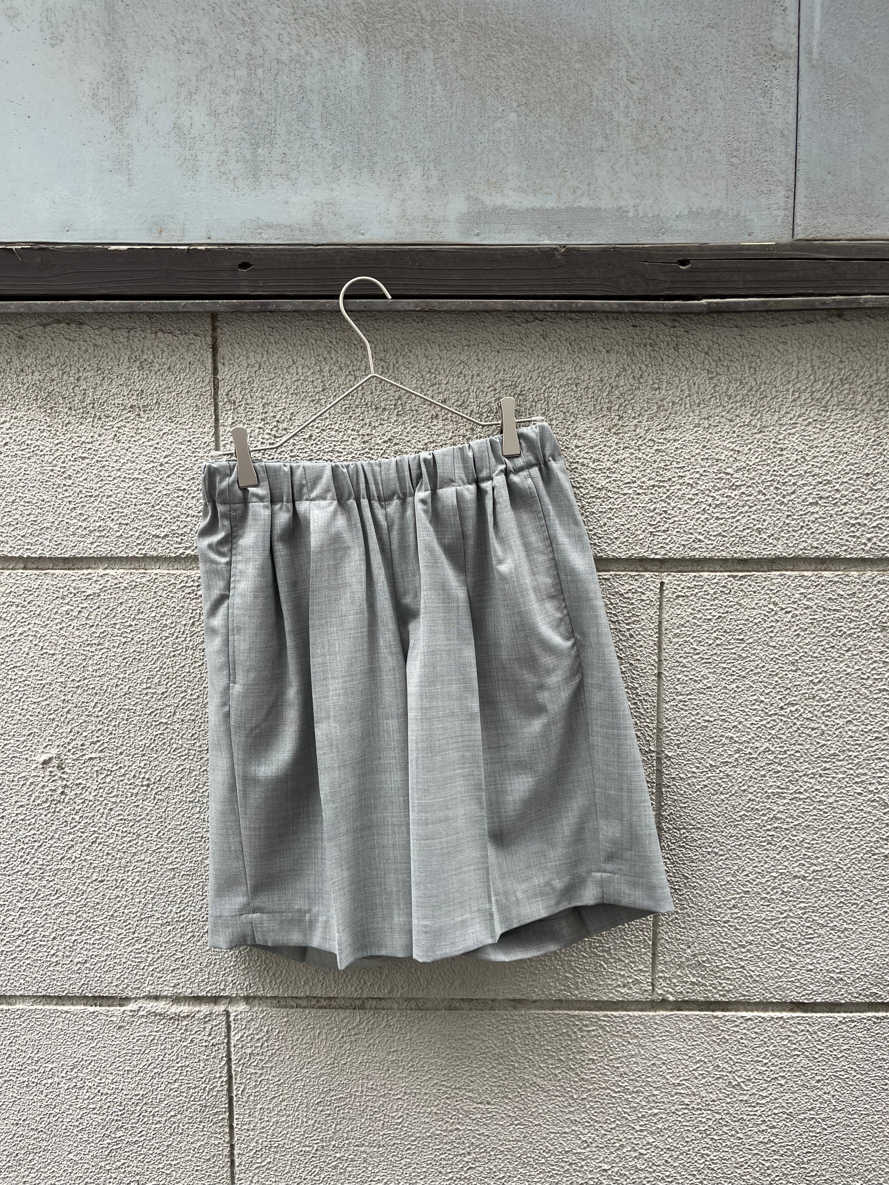 un /unbient] EASY TROUSERS SHORTS – In part