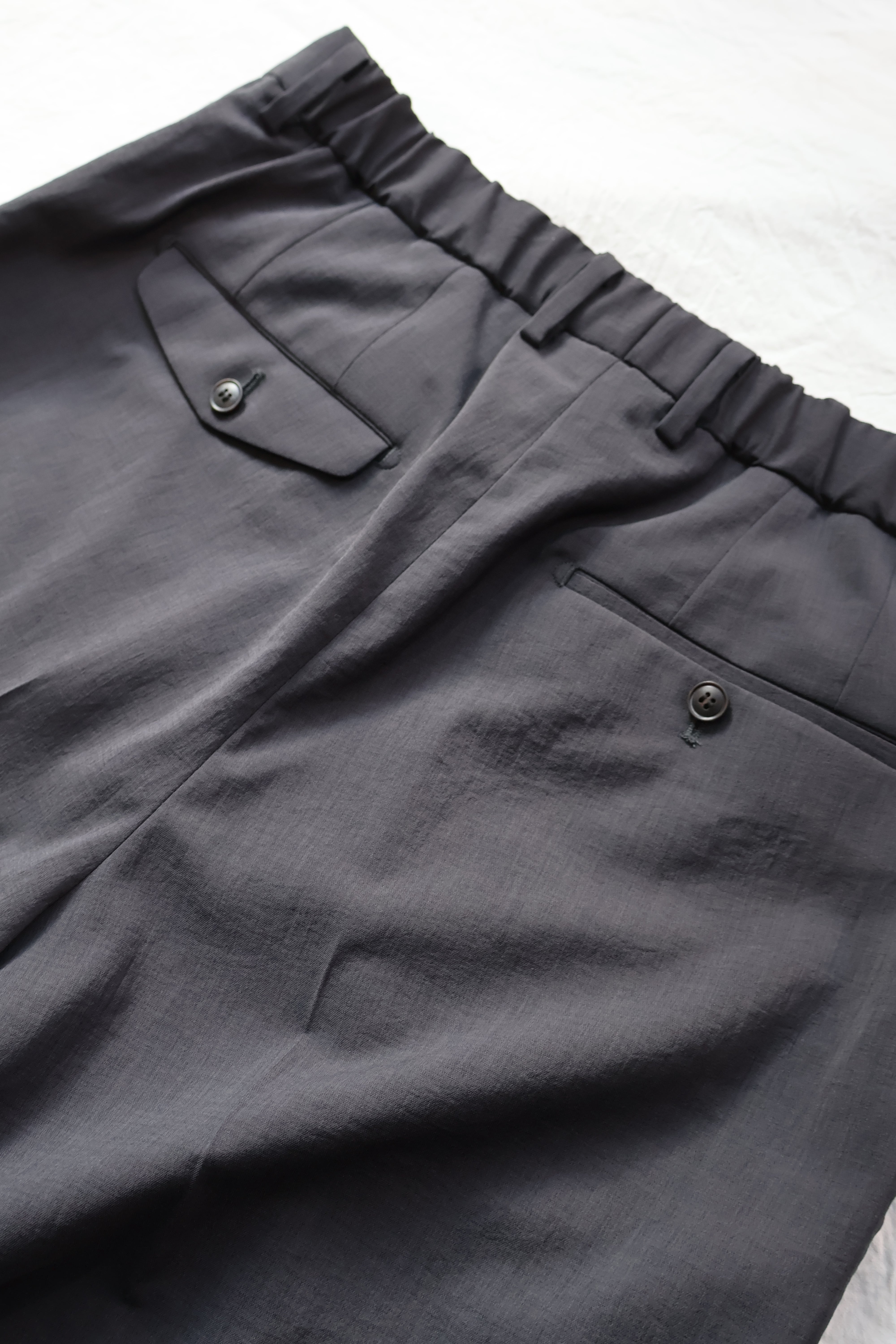 アコYOKO SAKAMOTO DOUBLE PLEATED YOKO SAKAMOTO] DOUBLE PLEATED TROUSERS – In part