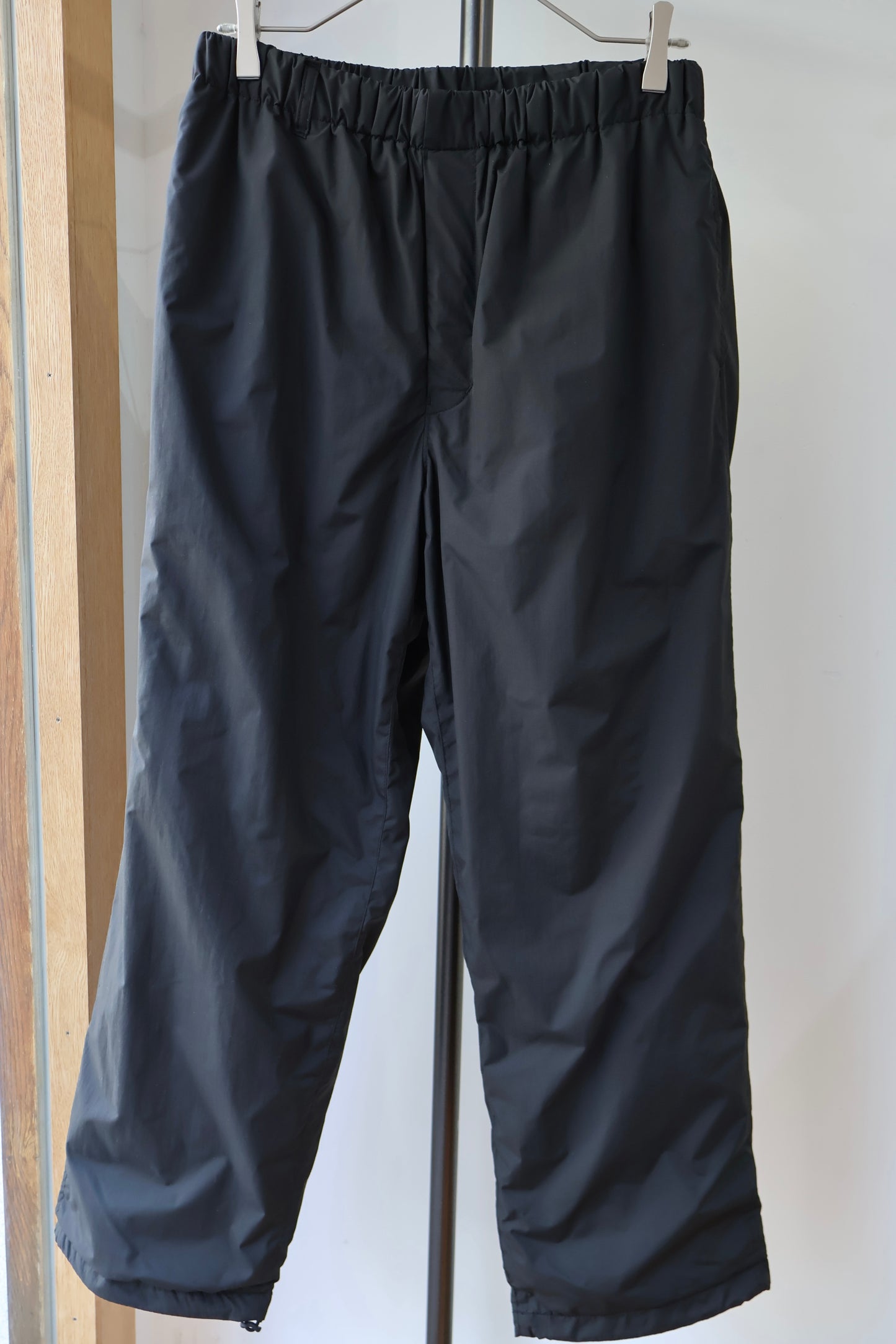[ BLINK ] LINED NYLON TROUSERS