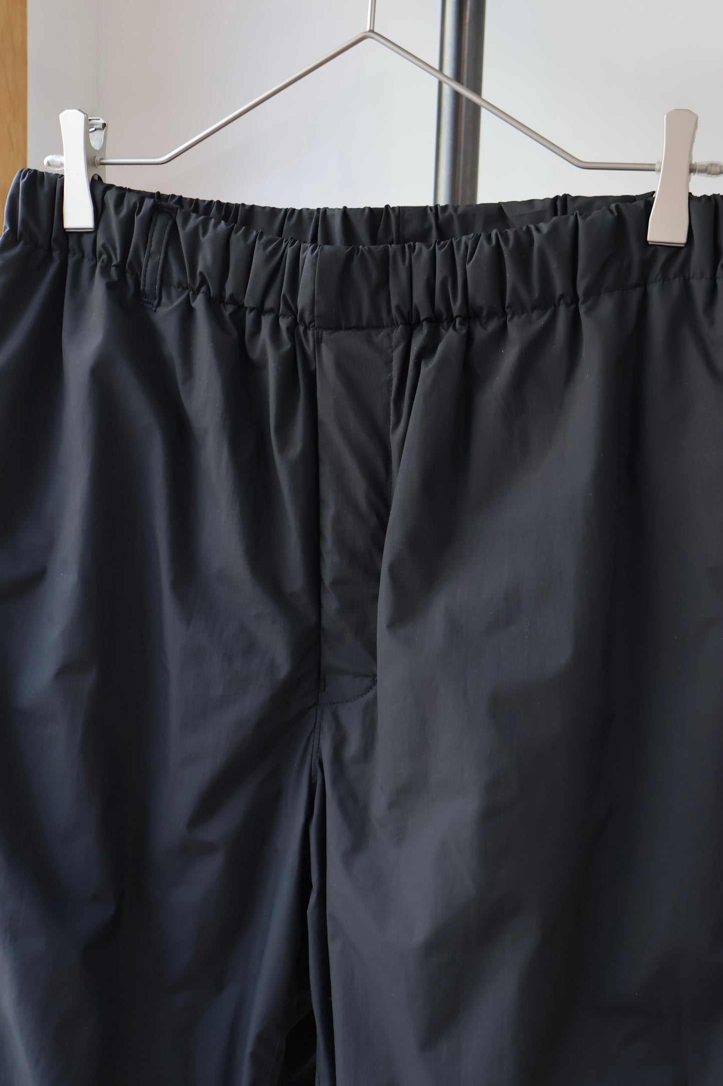 [ BLINK ] LINED NYLON TROUSERS