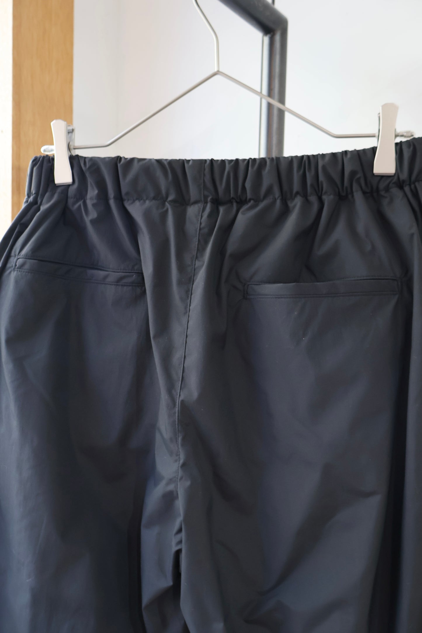 [ BLINK ] LINED NYLON TROUSERS