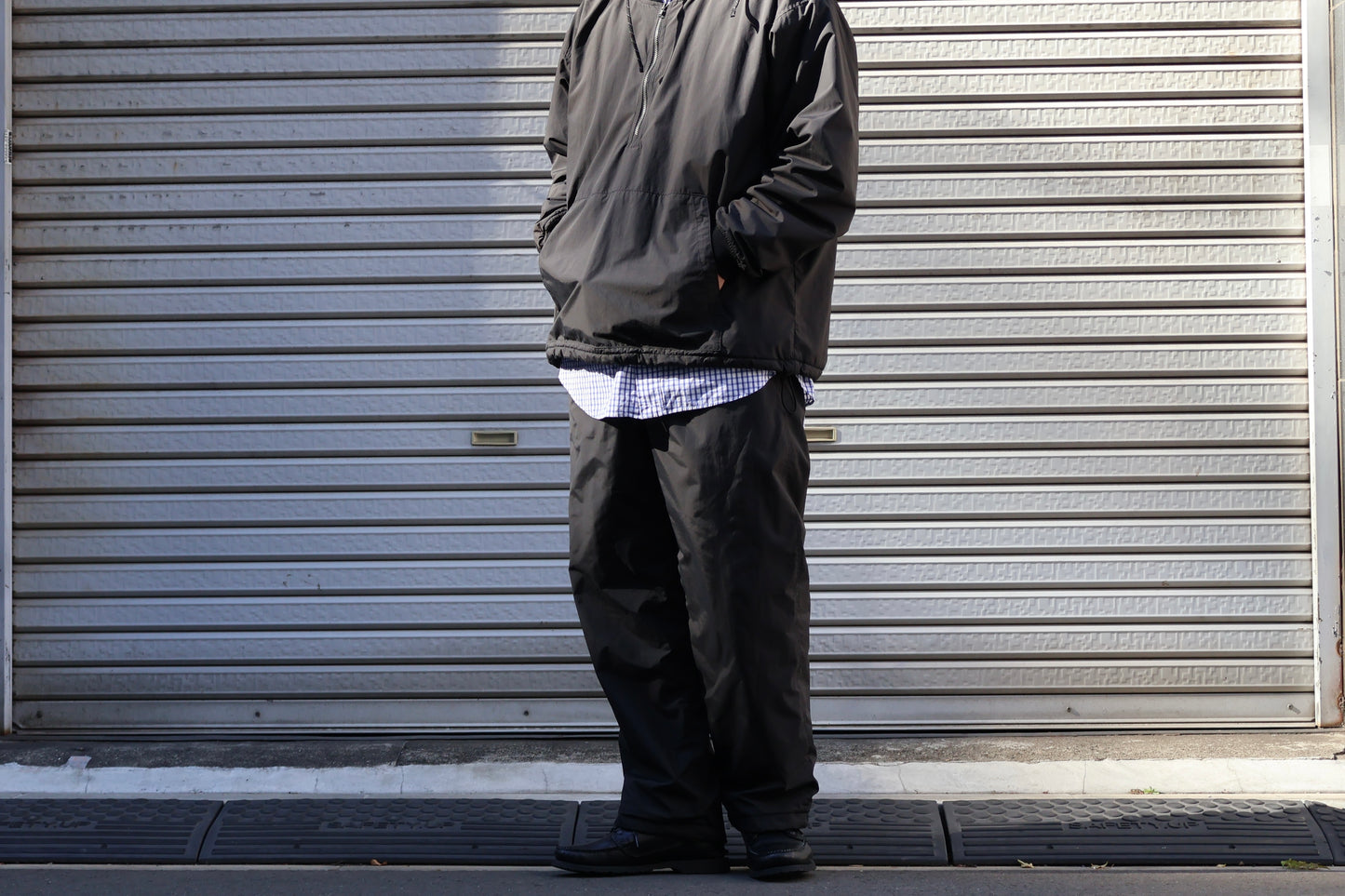 [ BLINK ] LINED NYLON TROUSERS