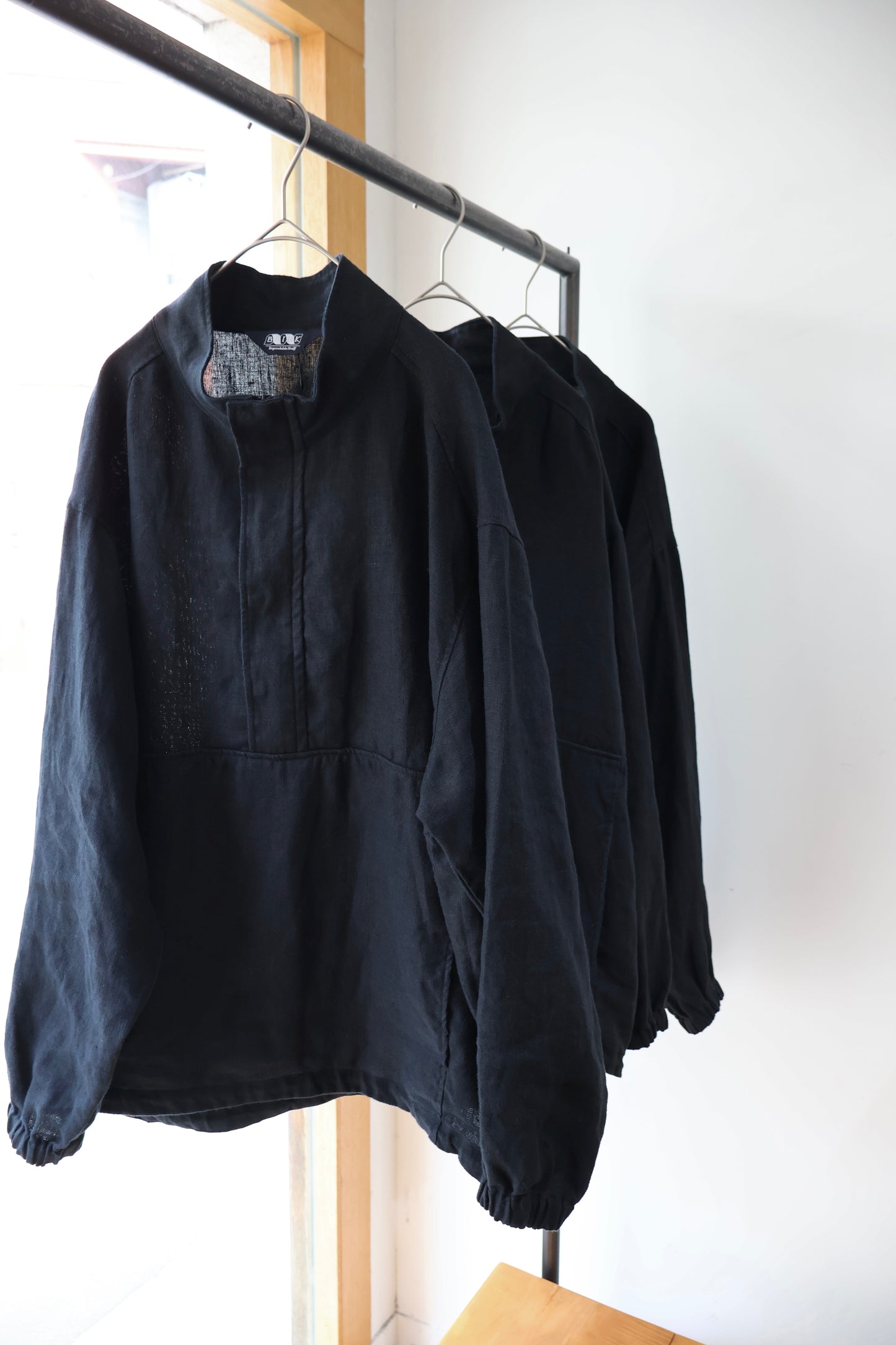 [ BLINK ] HEMP STAND-ZIP SMOCK