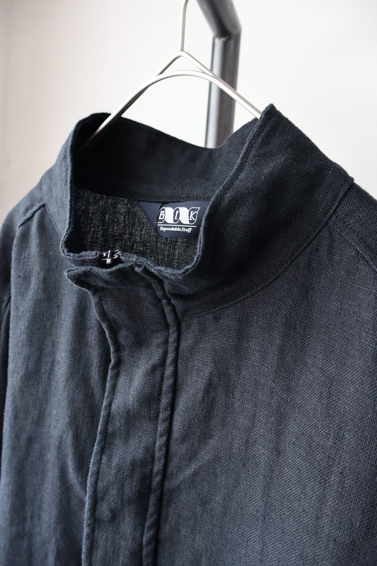 [ BLINK ] HEMP STAND-ZIP SMOCK