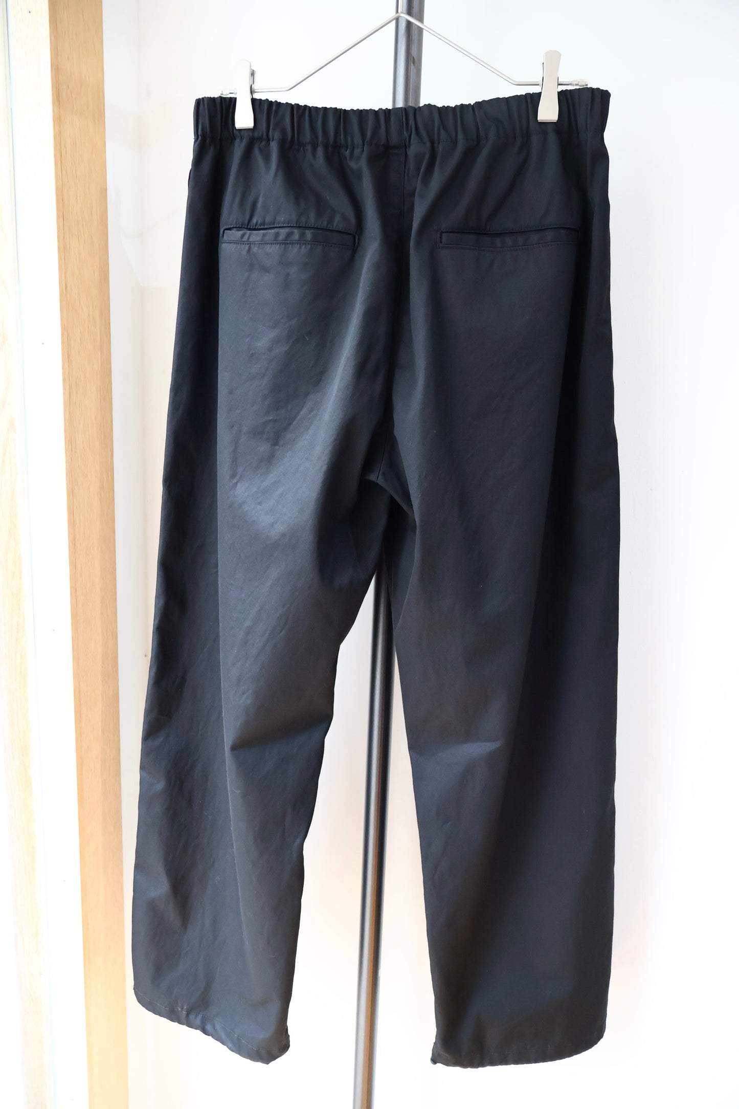 [ BLINK ] COTTON-GABARDINE EASY TROUSERS