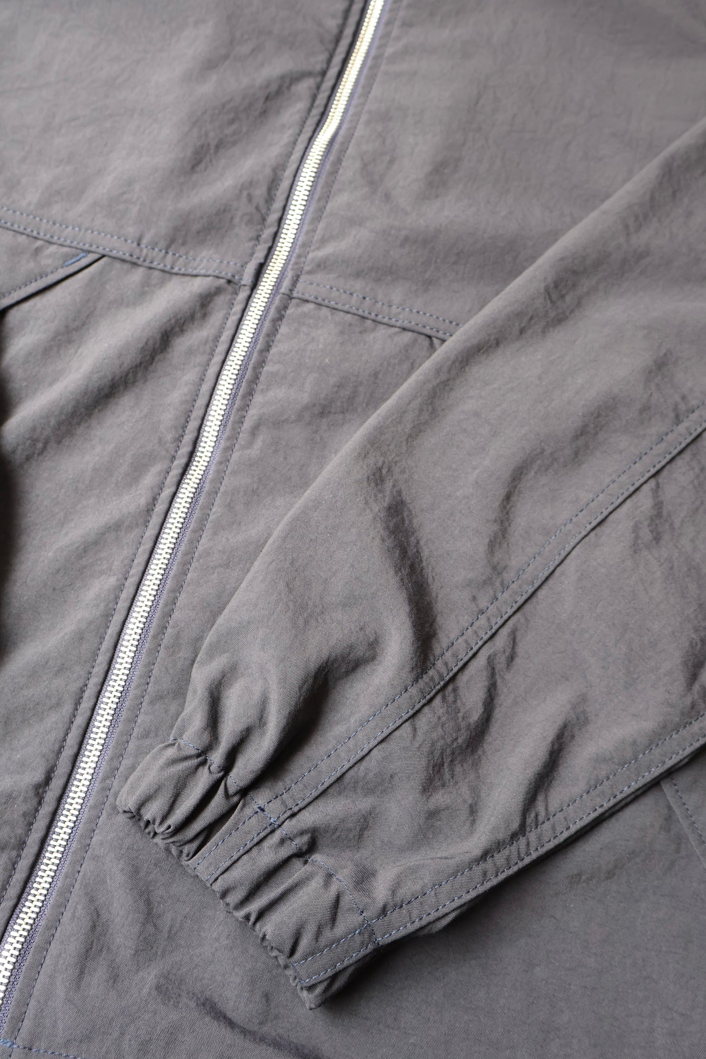 [ BLINK ] W-NEEDLE ZIP BLOUSON