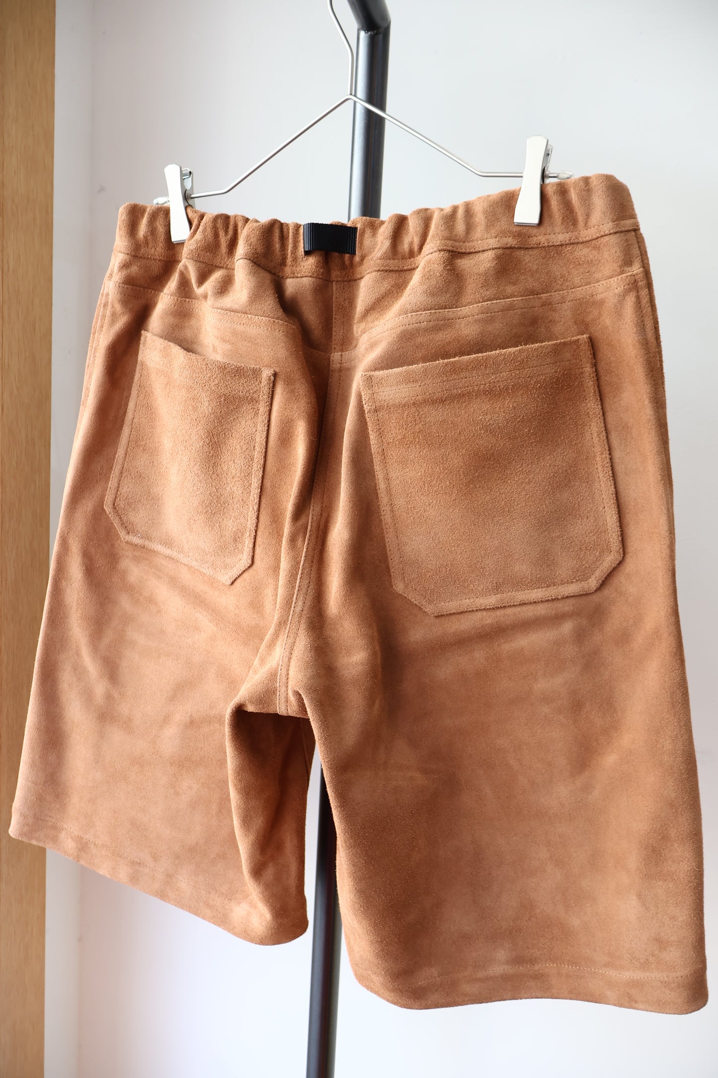 [ BLINK ] SUEDE SHORTS