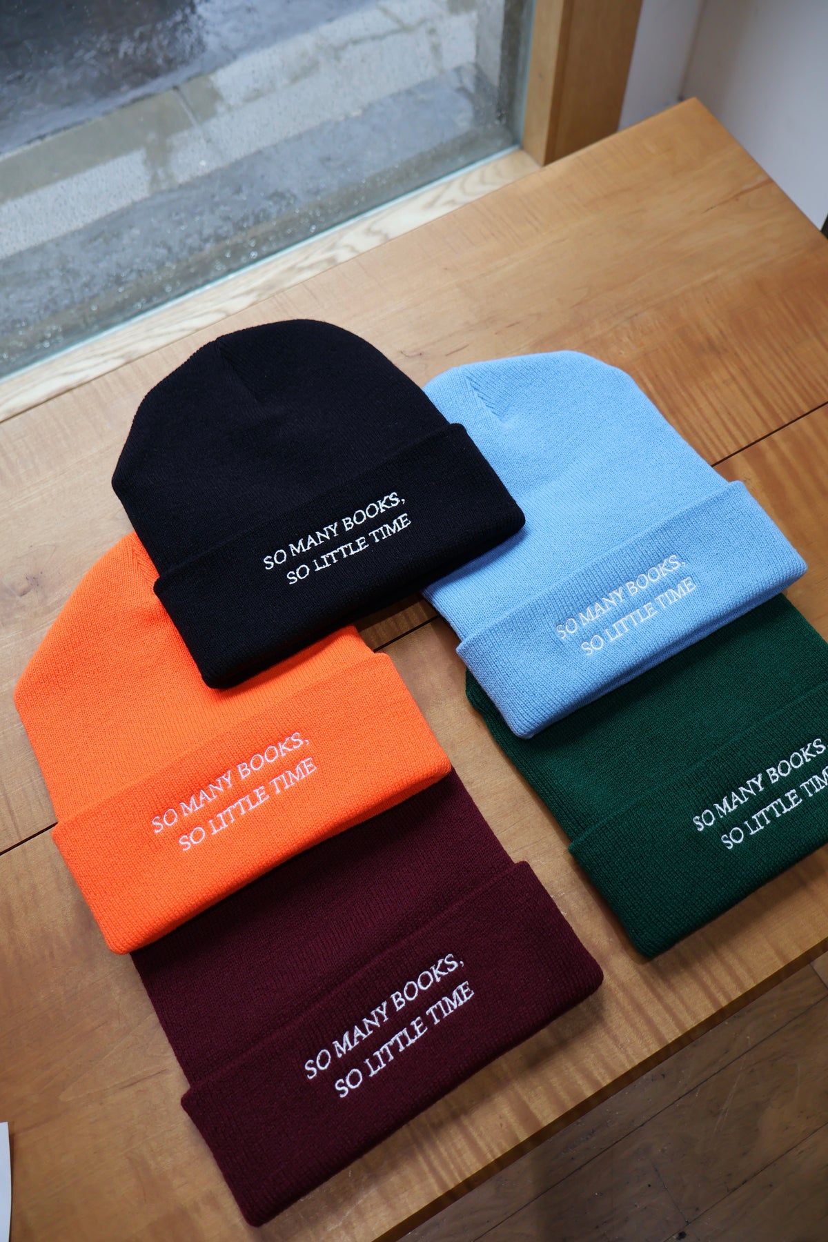 [ BLANK MAG ] ACRYLIC BEANIE