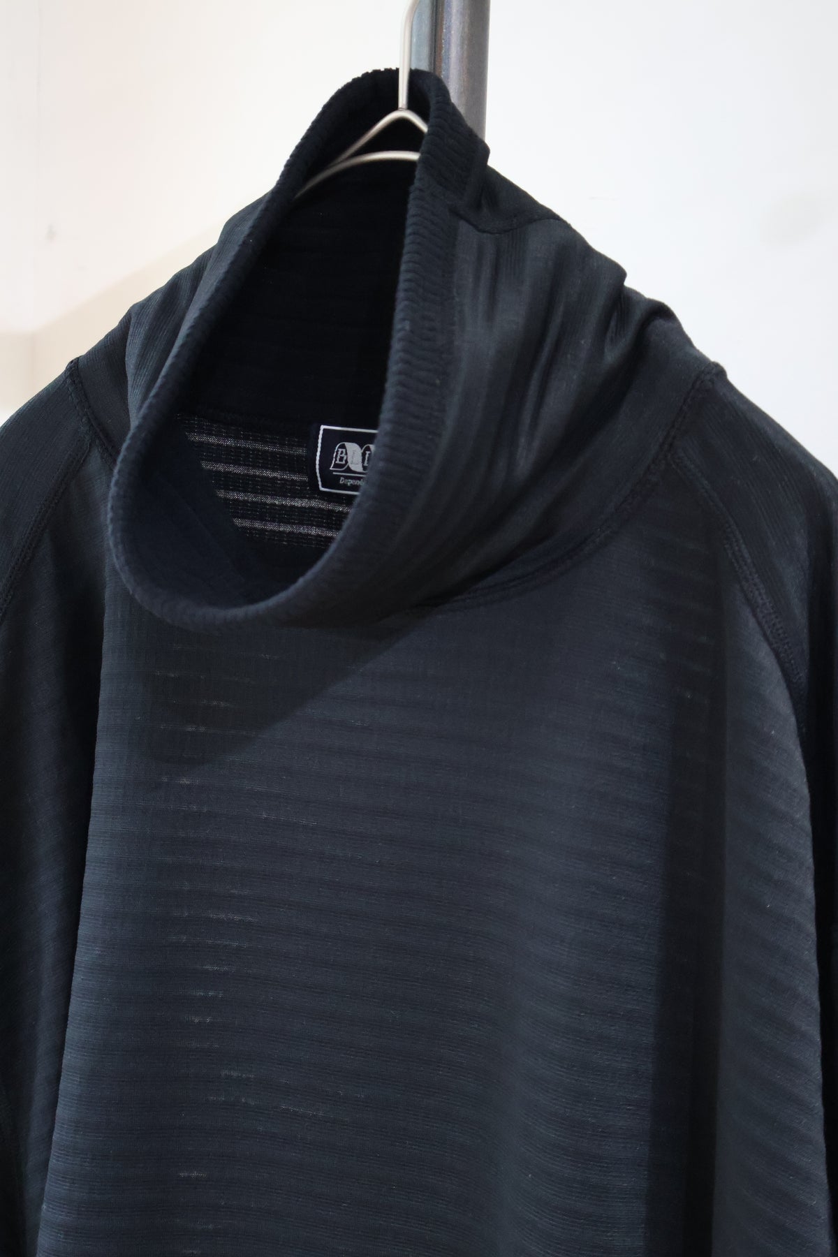 [ BLINK ] POWER GRID HIGH-MOC L/S TEE